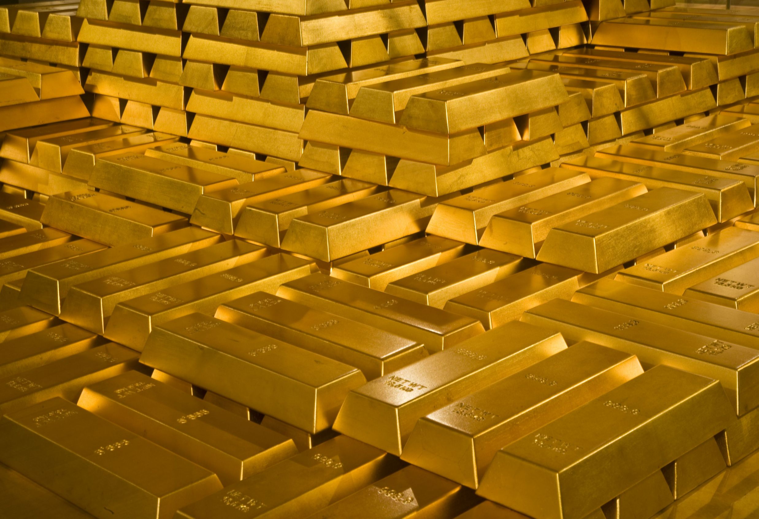 Estimated World Official Gold Holdings Reach Record High
