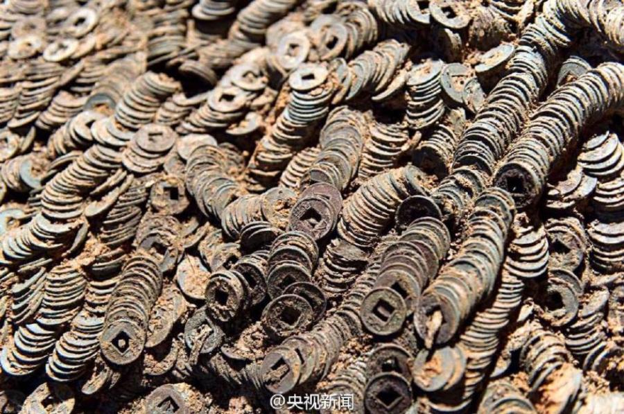 260,000 Ancient Bronze Coins Found in Japan