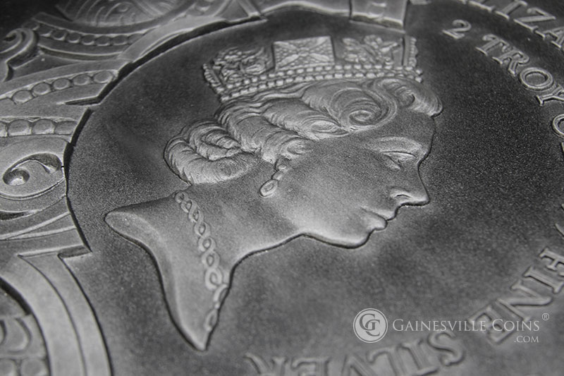 Raphael Maklouf Design On Queen Elizabeth